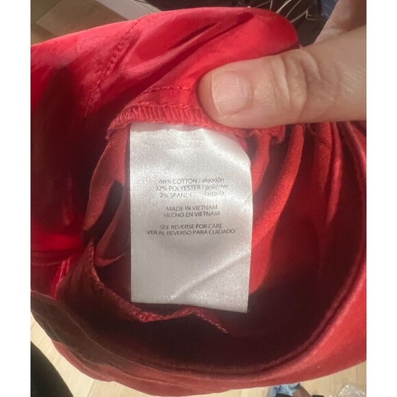 The Limited Womens Scalloped Tailored Shorts Size 14 Scarlet Red Pockets Casual - Picture 4 of 6